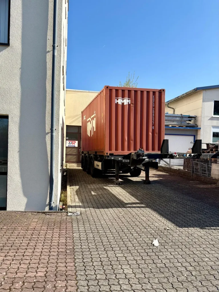 italy forwarder